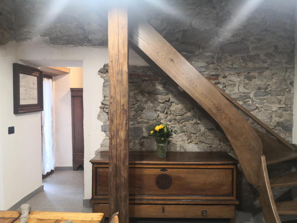 Da Tinti Apartment Madonna Del Sasso Bagian luar foto
