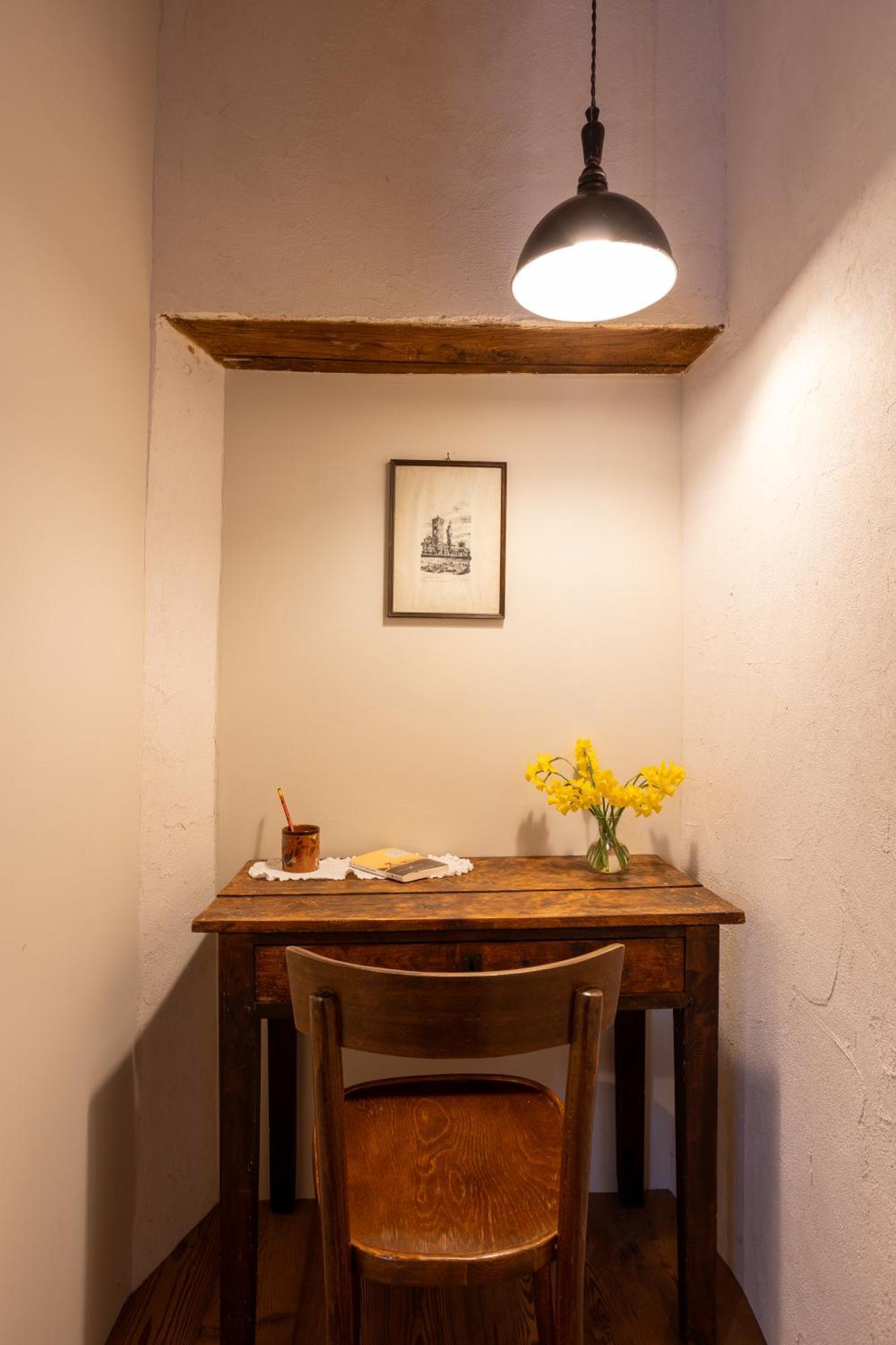 Da Tinti Apartment Madonna Del Sasso Bagian luar foto
