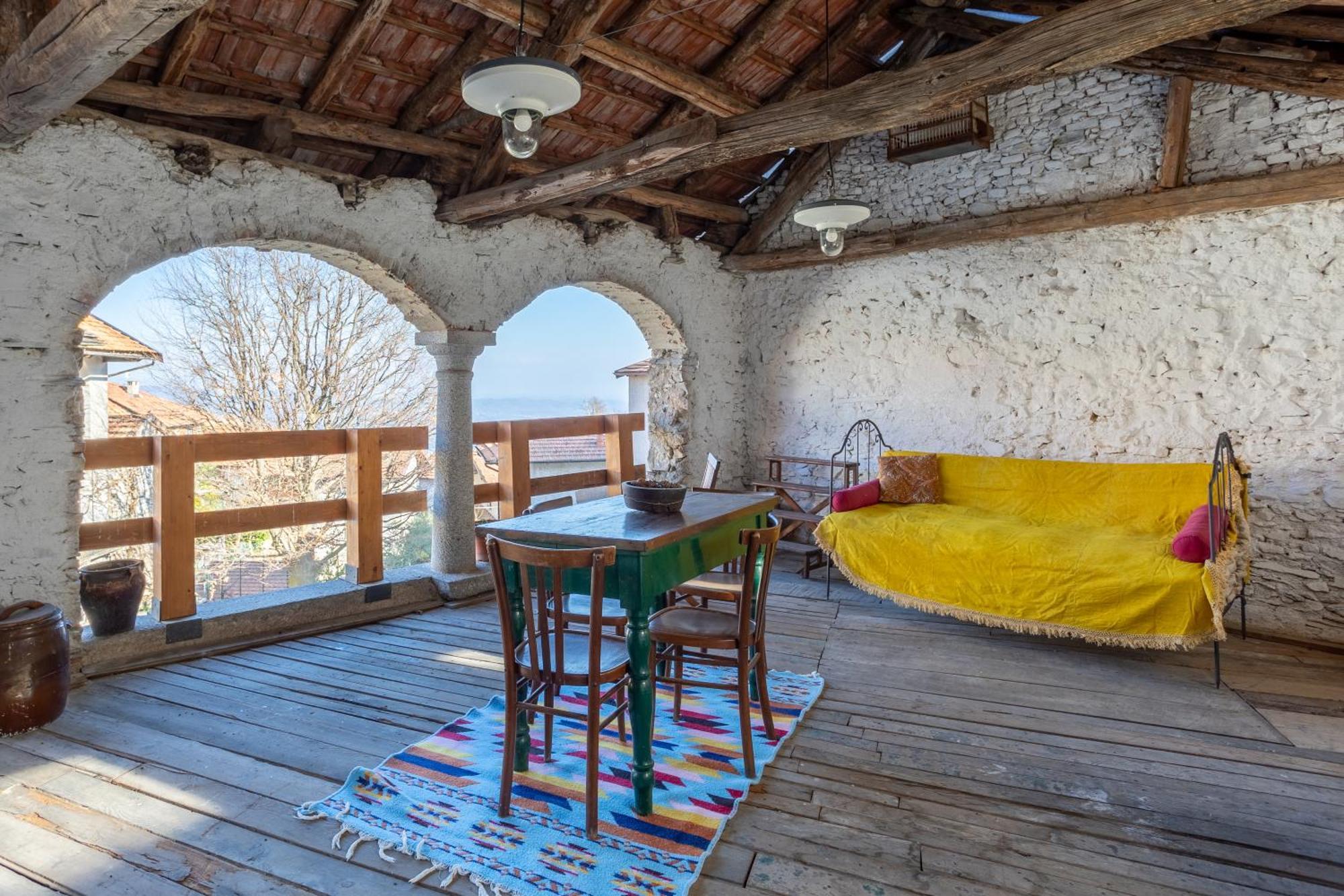 Da Tinti Apartment Madonna Del Sasso Bagian luar foto